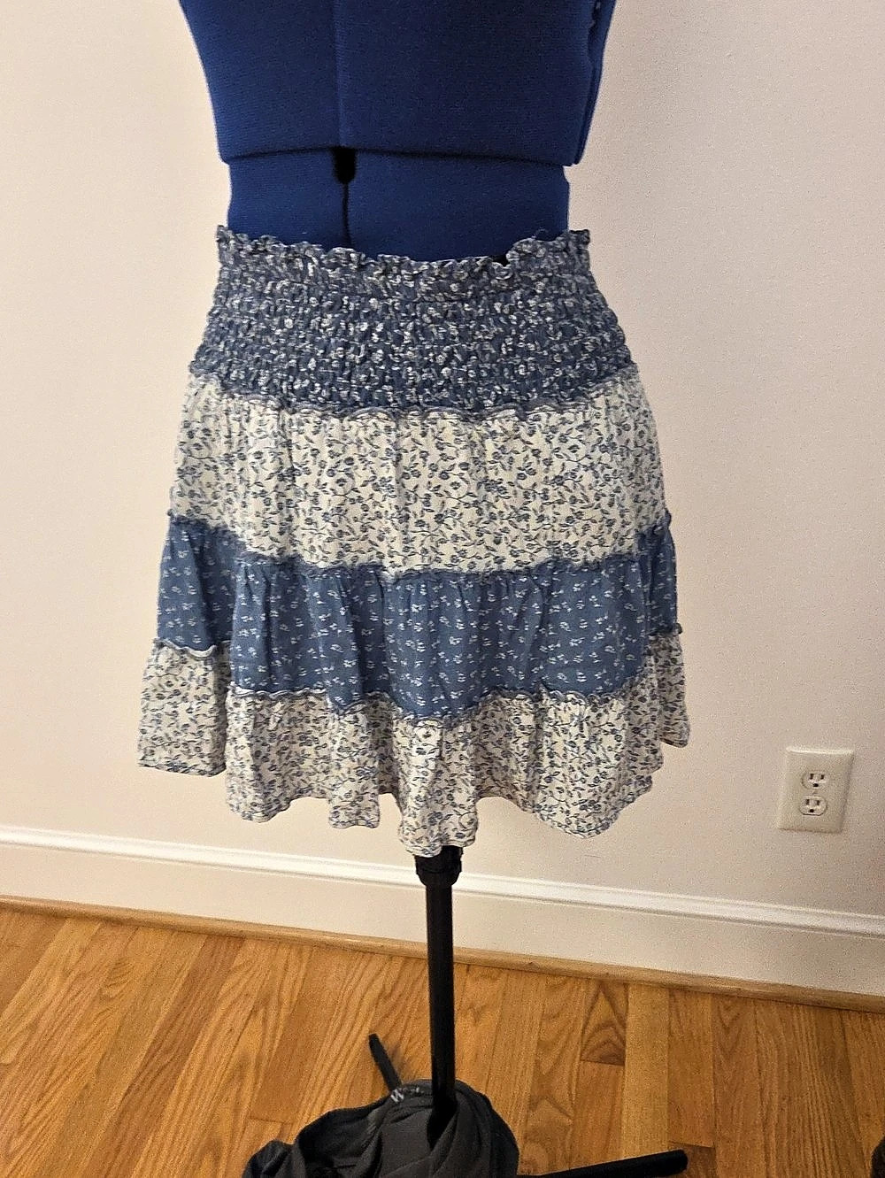 Blue & White Floral Tiered Mini Skirt Like New